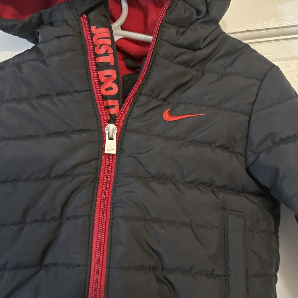 Nike Puffer Jacket Coat Sports Essential Black Red Infant‎ 12M